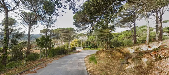 Parcela en una urbanización tranquila. - foto 3