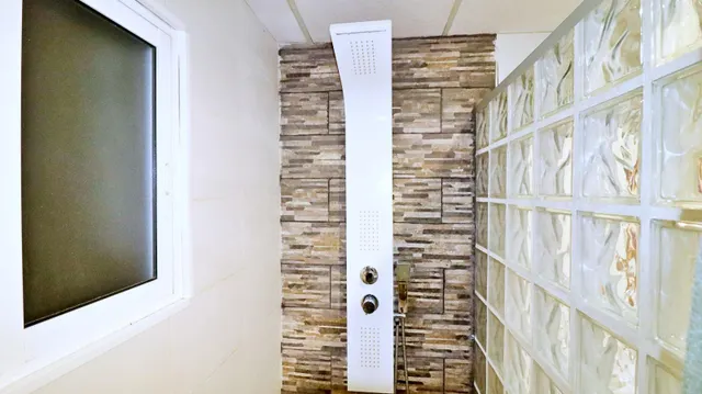 VIVIENDA UNIFAMILIAR O NEGOCIO HABITACIONAL — 19