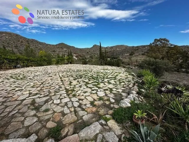 GRAN OPORTUNIDAD DE COMPRA DE PRECIOSA CASA RUSTICA EN ENTOR - foto 4