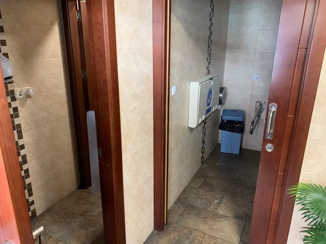 Local comercial 106m² en alquiler - Villalba Estación — 19