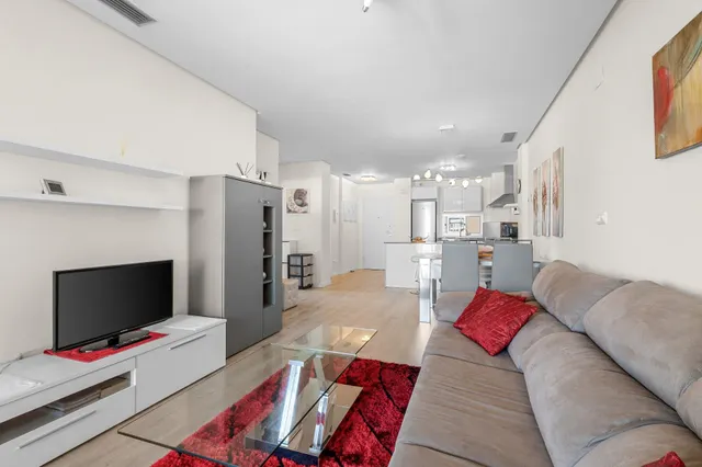 Apartamento de 2 dormitorios y 2 baños en los dolses ( orihuela costa ) — 20