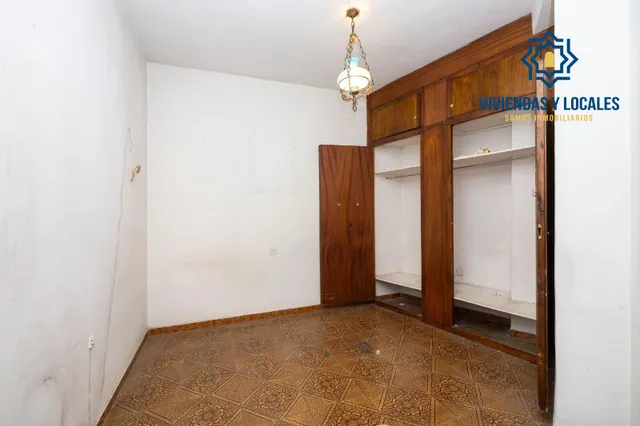 Edificio con gran potencial de desarrollo residencial en Zaidín – Granada — 24