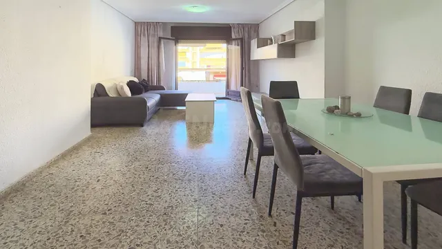 Piso en venta en Calle de Tomàs Ortuño — 4