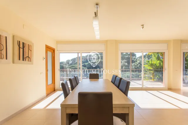 Casa independiente con vistas al mar en venta en Arenys de Mar — 9