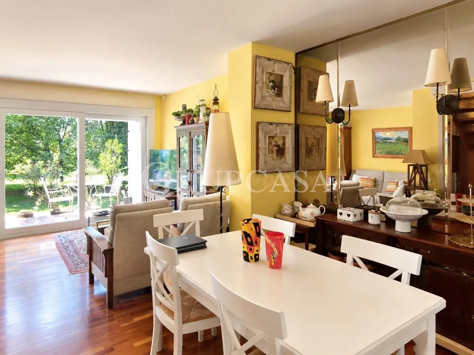 Magnífica Casa en Ciutat Jardí: Espacio, Comodidad y Calidad de Vida