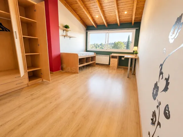 habitaciones premium para chicas estudiantes en una amplia c - foto 4