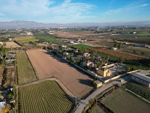 Oportunidad Única de Terreno Rural en Catral - Arroba La Mad