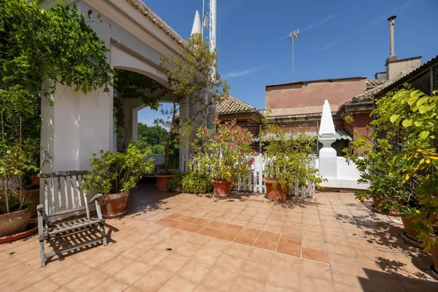 Vivienda exclusiva de planta completa con cochera y espectacular terraza panorámica — 33
