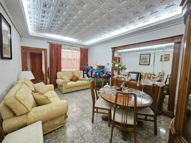 CASA EN BUEN ESTADO CENTRICA, EN CASTELLON DE LA PLANA - foto 4