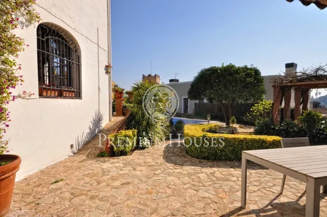 Masia en venta en el centro de Cabrera de Mar - Costa Barcelona — 37
