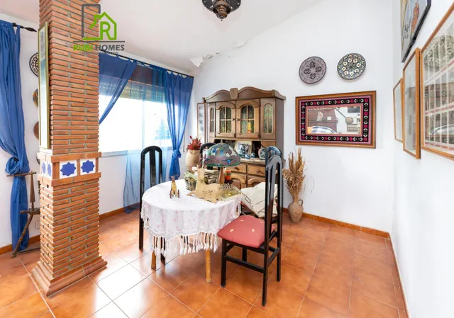 Chalet con gran parcela en Cogollos — 24