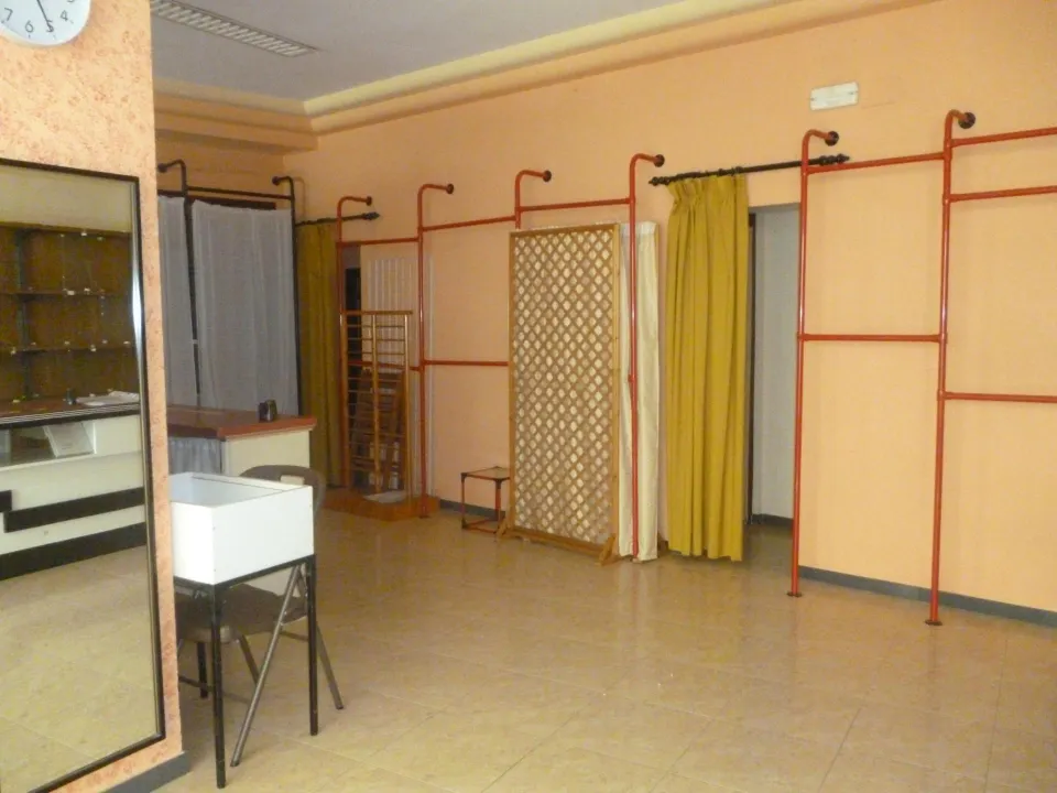 Local comercial en zona San José - Ontinyent