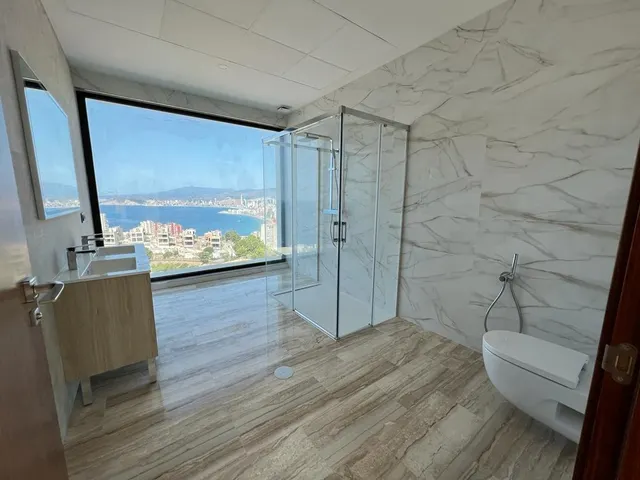 Se vende el chalet de lujo en Rincón de Loix en Benidorm. — 26
