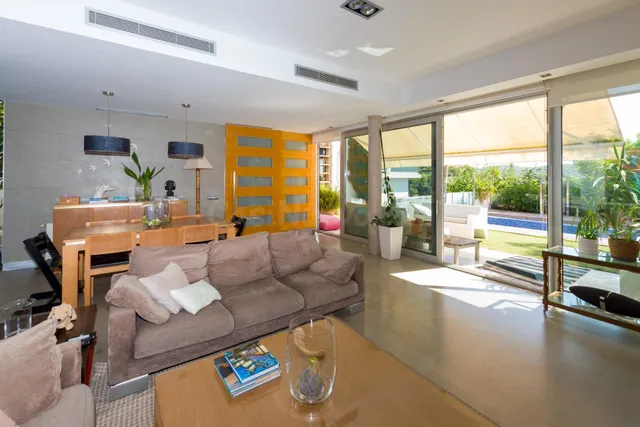 VILLA EN PLAYETAS CON ESPECTACULARES VISTAS AL MEDITERRÁNEO - foto 4