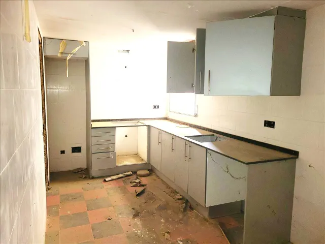 Edificio 1 habitación 1897m² en venta - Pueblo 37 — 6