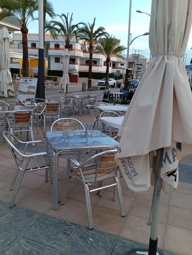 Venta restaurante con licencia de restaurante para entrar ya - foto 3