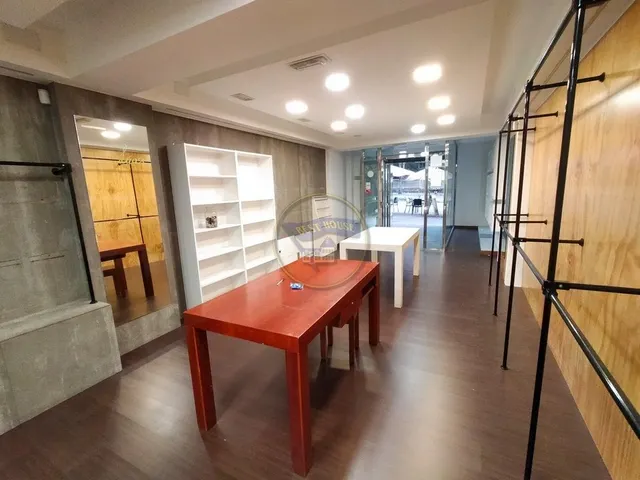 LOCAL COMERCIAL DE 86 M2 EN GRAN VIA, PROXIMO A PLAZA AMERICA — 12