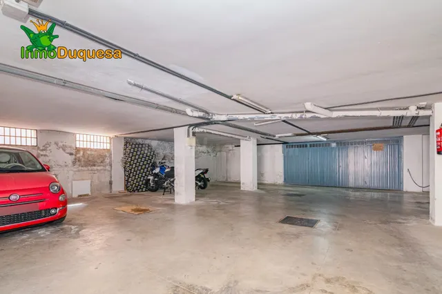 Piso de 3 Dorm. con PLAZA DE APARCAMIENTO (Sin ascensor) — 24