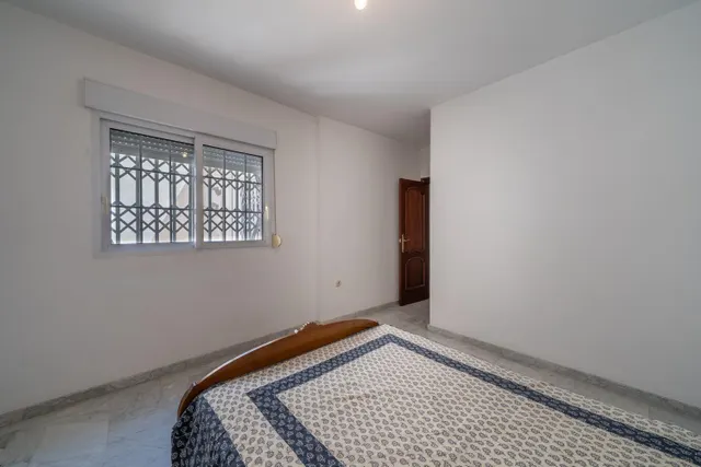 GRAN PISO/ATICO EN EL CENTRO DE MOTRIL  CON 183 M2 — 33