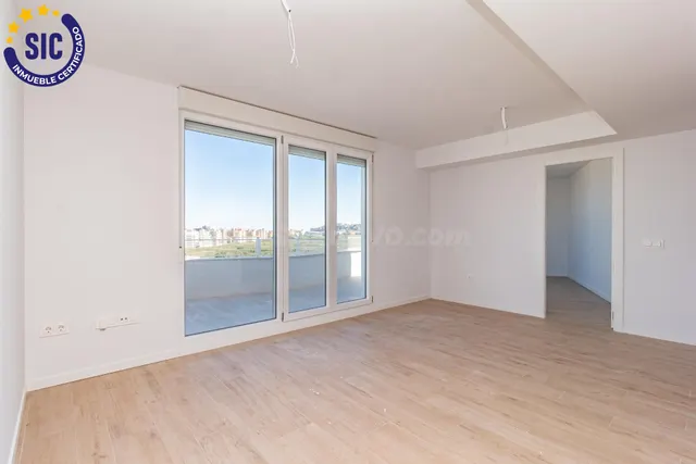 ÁTICO A ESTRENAR DE 2 DORMITORIOS Y AMPLIA TERRAZA CON VISTA - foto 5