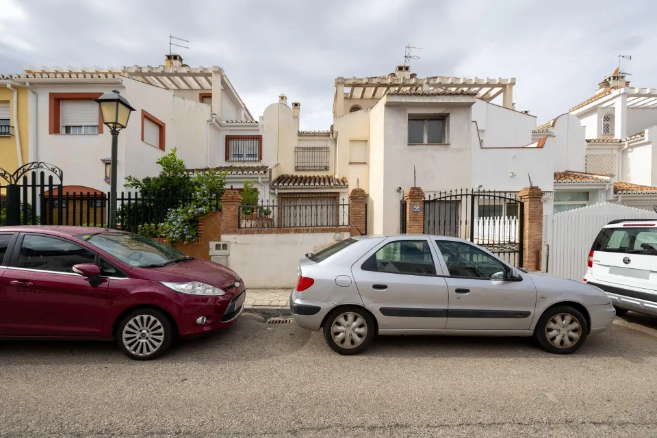 Disfruta de la tranquilidad de Huétor Vega sin alejarte de la ciudad.