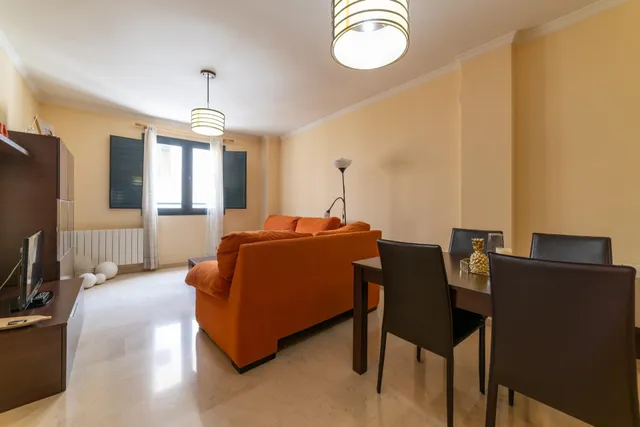 Piso 2 habitaciones 83m² en alquiler - Gran via — 6