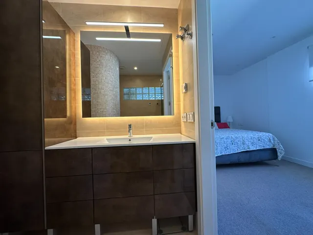 1ª Línea Playa Fuengirola - Super Atico 2 Dormitorios, Vistas al mar y Piscina, Gran Terraza, Sauna — 23