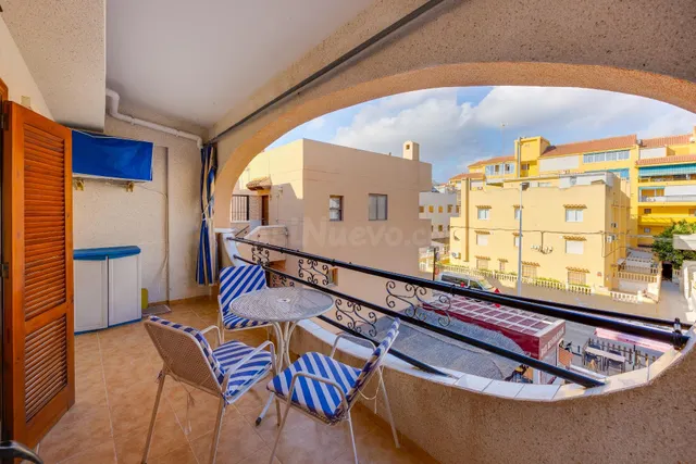 Ático duplex con solárium, vistas al mar y a 280 metros de la playa de La Mata — 4