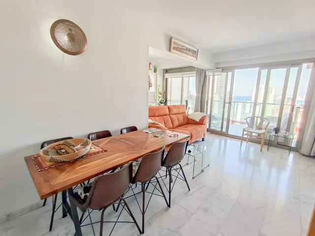 Amplio piso de 2 dorm. en la emblemática y moderna Torre Lugano - www.inmobiliarialesdunes.com — 7