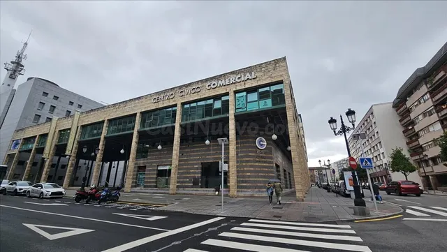 Local comercial 92m² en venta - Oviedo - foto 2