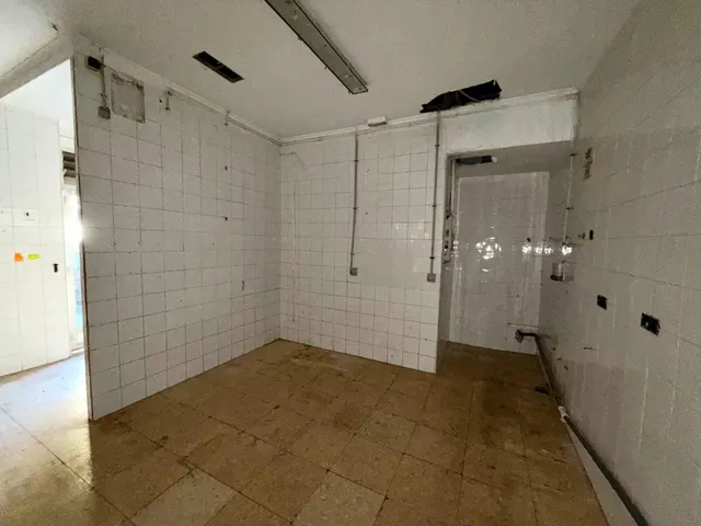 Local comercial con gran potencial frente a Mercadona — 7