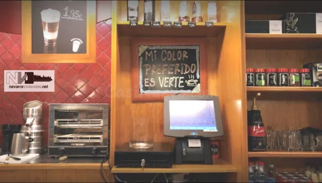 Venta de negocio de panadería con inquilino en funcionamient - foto 3