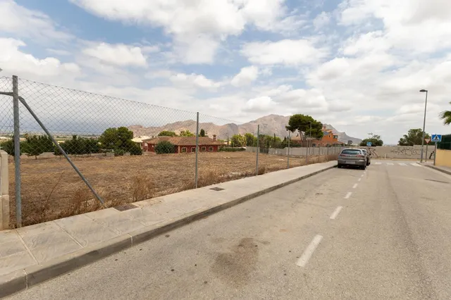 PARCELA EN VENTA  EN URBANIZACIÓN  MONTEPINAR (ORIHUELA) — 14