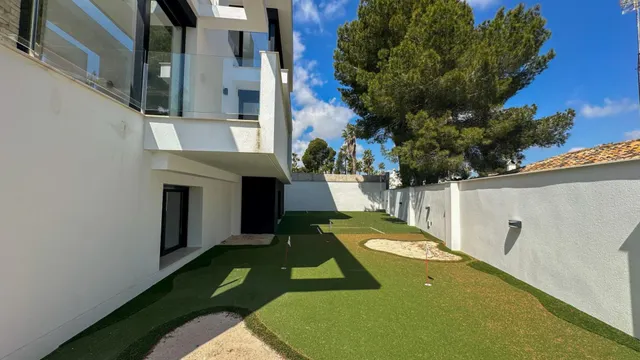 Villa 4 habitaciones 527m² en venta - Villamartin — 29