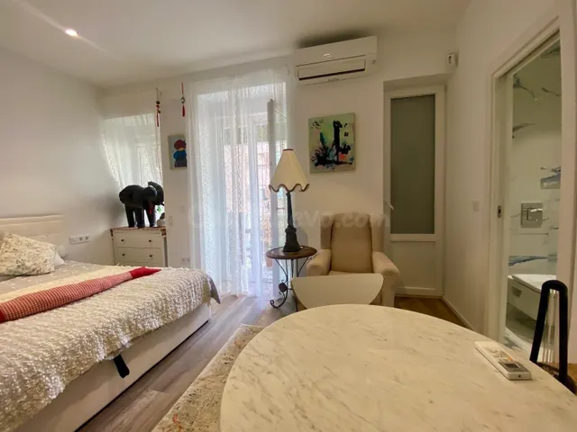 INVERSIÓN ÚNICA JUNTO AL PARQUE DE VIVEROS – ALTA RENTABILID - foto 3