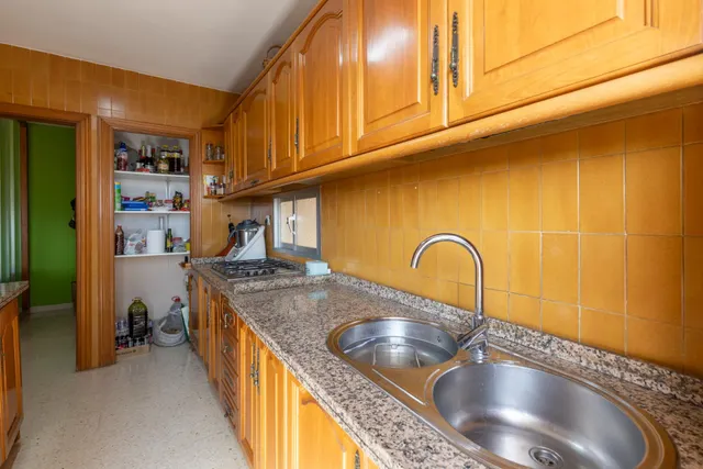 PISAZO EN MOTRIL — 29