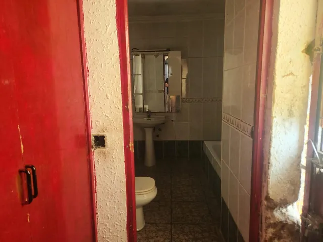 Casa de 3 dormitorios con patio en Badajoz — 11