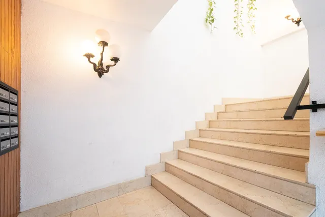 Piso luminoso con 4 habitaciones y 2 baños — 32