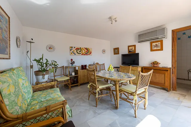 VENTA ÁTICO EN LLUÍS VIVES — 23