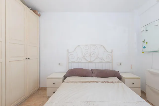 PISO EN VENTA EN CALLE  PRINCESA — 21