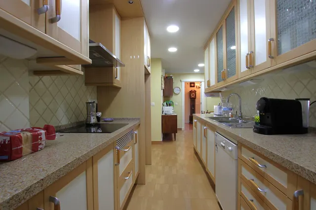 Oportunidad única en primera línea de playa – Paseo de la Farola, La Malagueta (Málaga) — 37