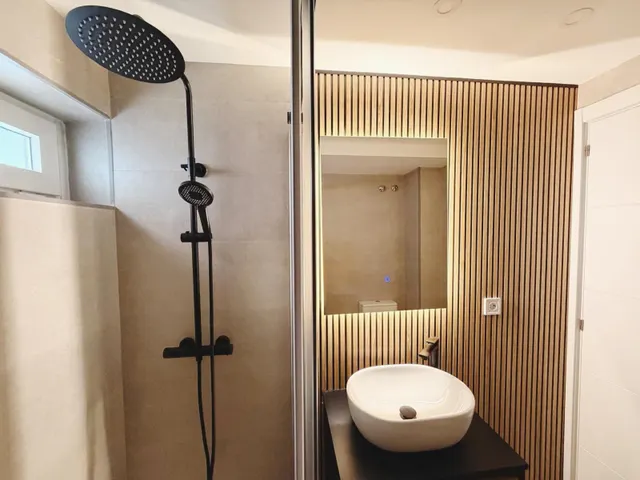Piso en venta en Avenida de la Telefónica — 24