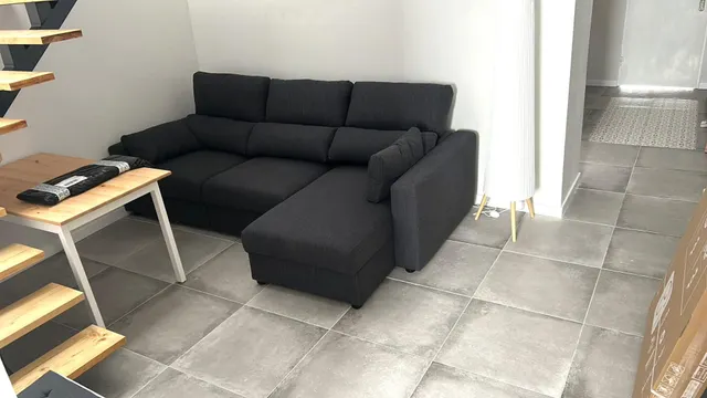 Casa en venta en Cantillana con terraza, patio y amplia suit - foto 2
