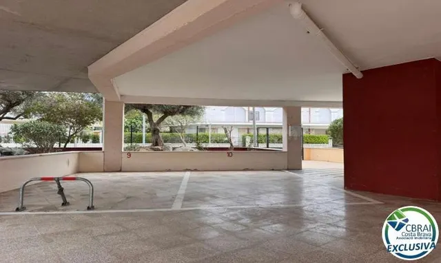 Plaza de aparcamiento en venta - Centro Comercial Santa Marg
