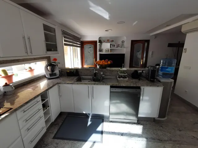 CHALET CON LICENCIA DE ALQUILER VACACIONAL — 32