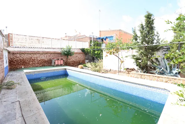 CASA PARA REFORMA ÍNTEGRA PRÓXIMA A PLAZA DEL ARENAL CON 375 m2 DE PARCELA Y 225 m2 DE PATIO — 24