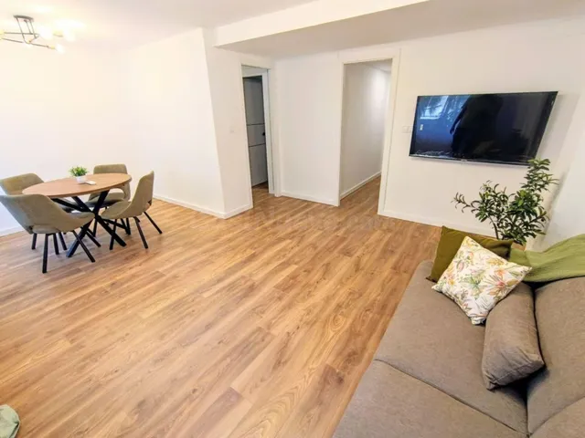 Venta de Piso 3 Dormitorios 1 Baño en Aiora - foto 2