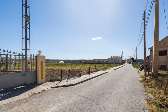 Solar Urbano en Fuente Vaqueros — 2