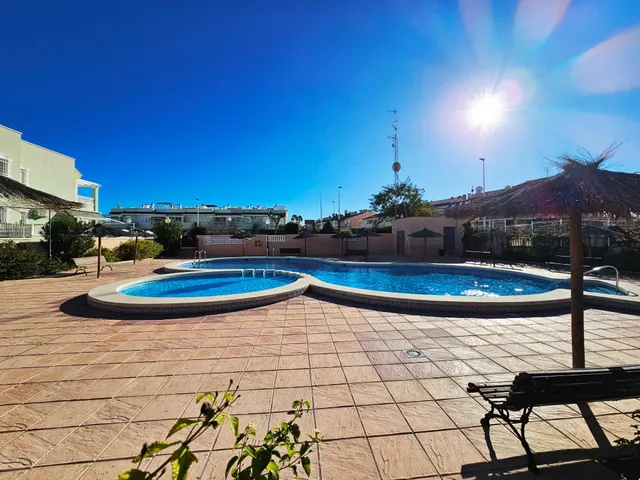 Luminoso y céntrico bungalow — 34