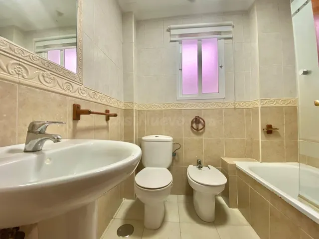 ¿NECESITAS ESPACIO? 4 DORMITORIOS, 2 BAÑOS Y TERRAZA EN LA ZONA DE EL CRISTO — 7